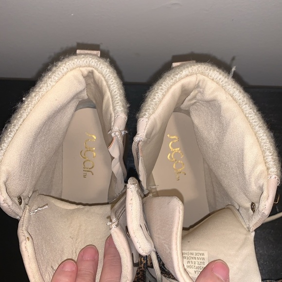 Sugar Fella lug sole boots.  Size 8.5 - Picture 8 of 9